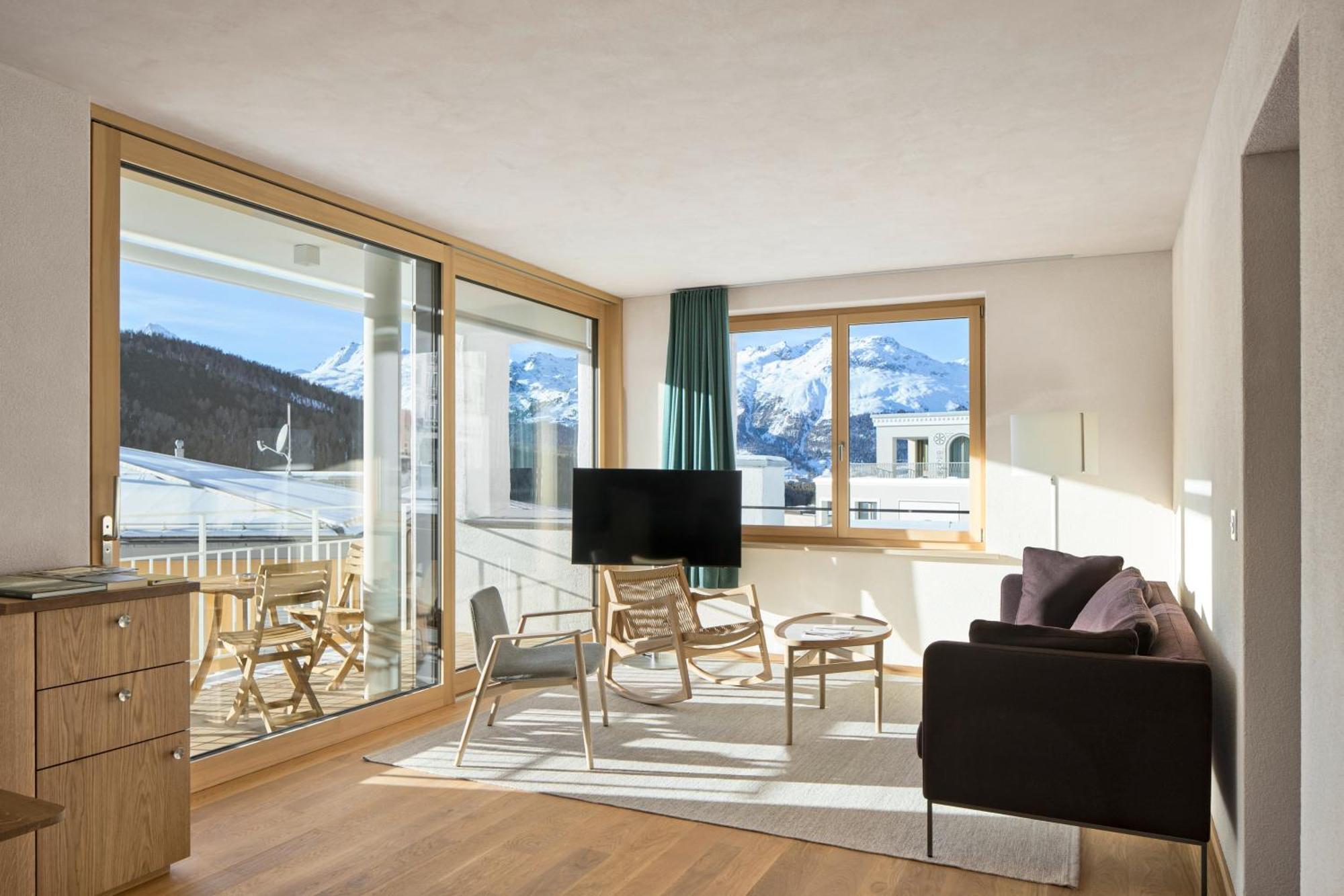 Hotel Maistra 160 ปอนเตรสซีนา ภายนอก รูปภาพ