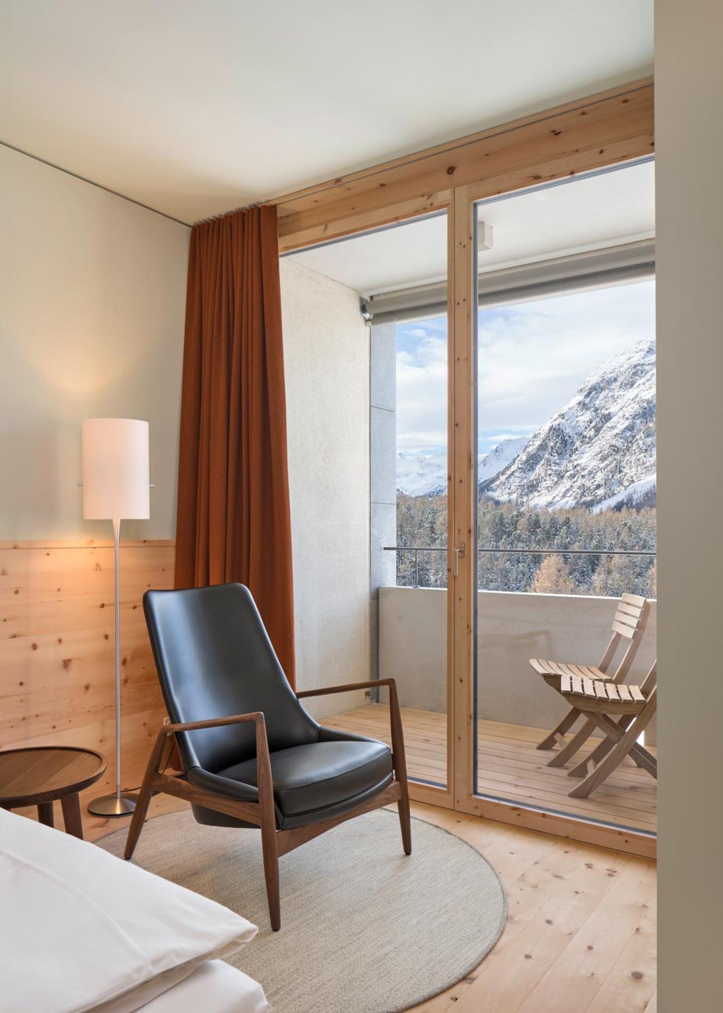 Hotel Maistra 160 ปอนเตรสซีนา ภายนอก รูปภาพ