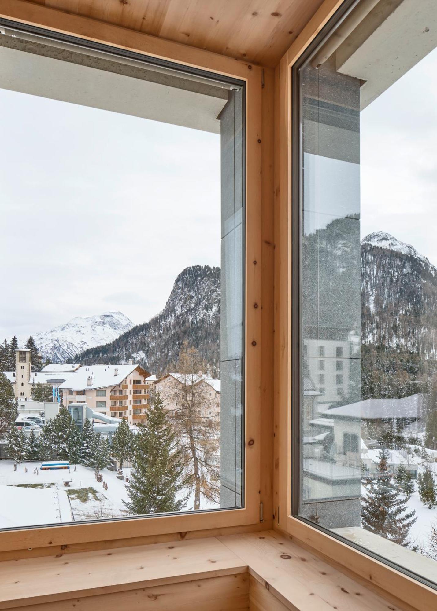 Hotel Maistra 160 ปอนเตรสซีนา ภายนอก รูปภาพ