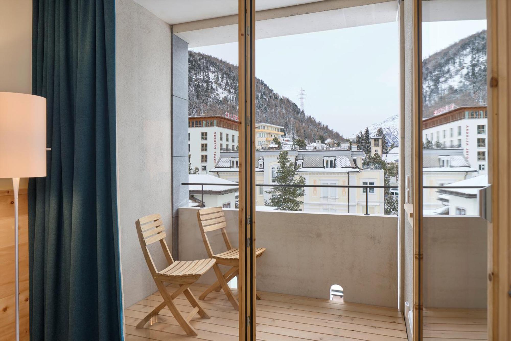Hotel Maistra 160 ปอนเตรสซีนา ภายนอก รูปภาพ