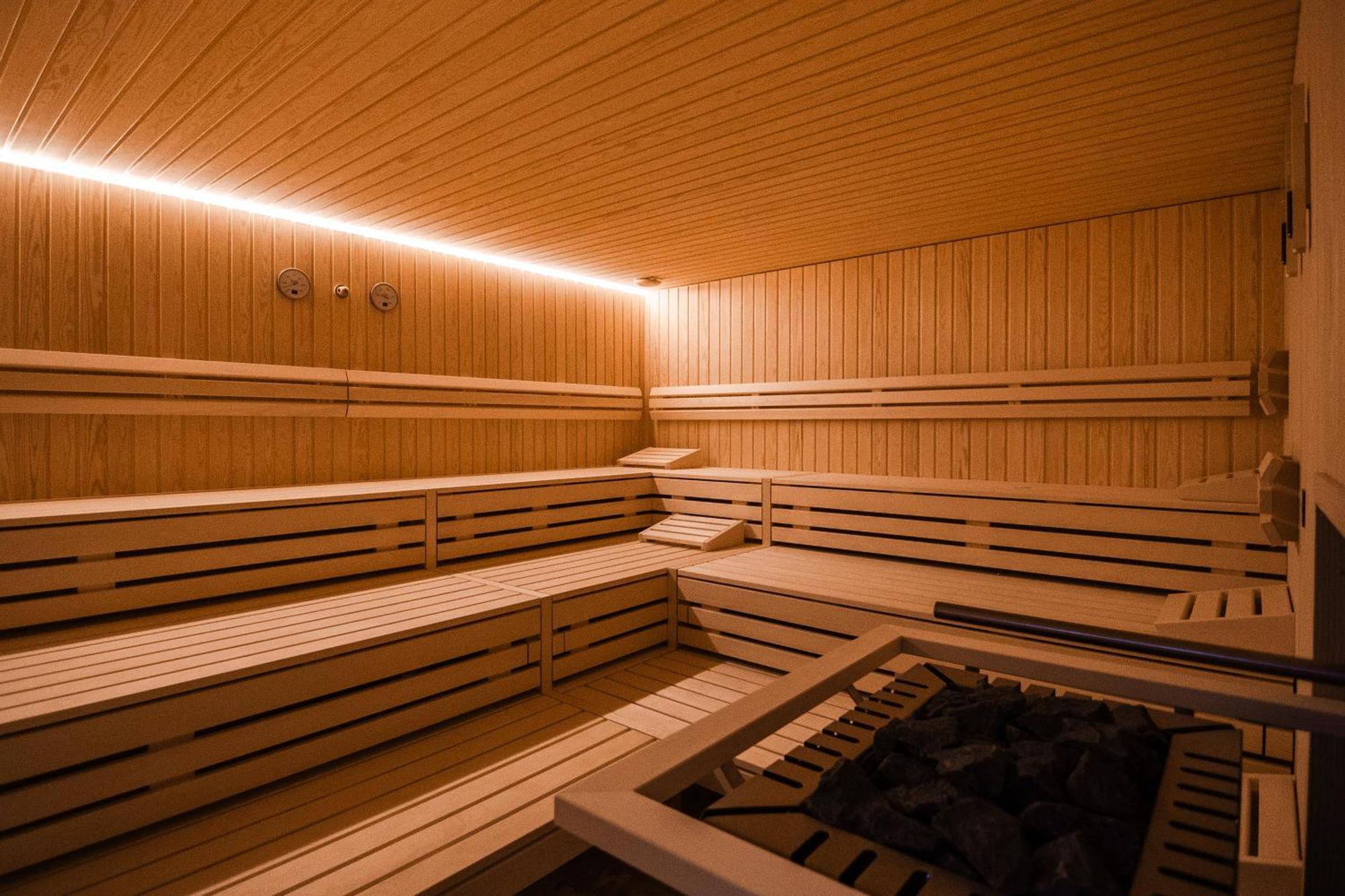 Hotel Maistra 160 ปอนเตรสซีนา ภายนอก รูปภาพ
