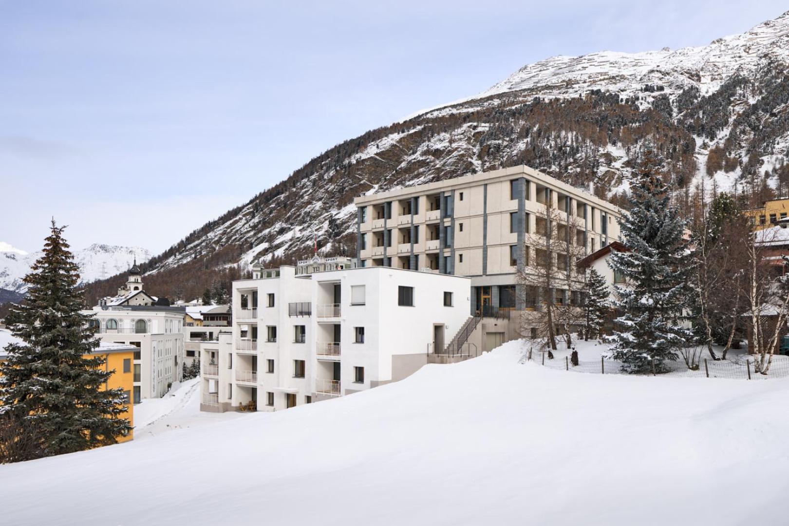 Hotel Maistra 160 ปอนเตรสซีนา ภายนอก รูปภาพ
